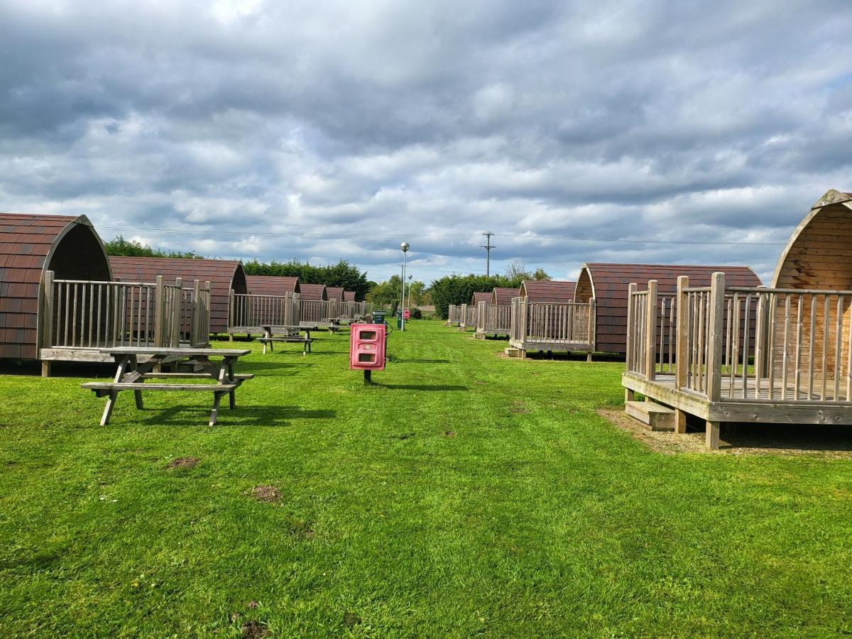 Rustic Pods Riverview Holiday Park Lincoln Extérieur photo